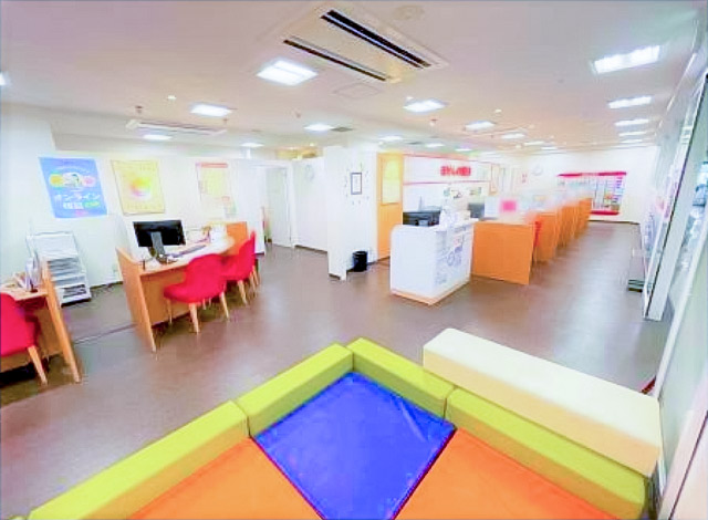 ほけんの窓口店内写真